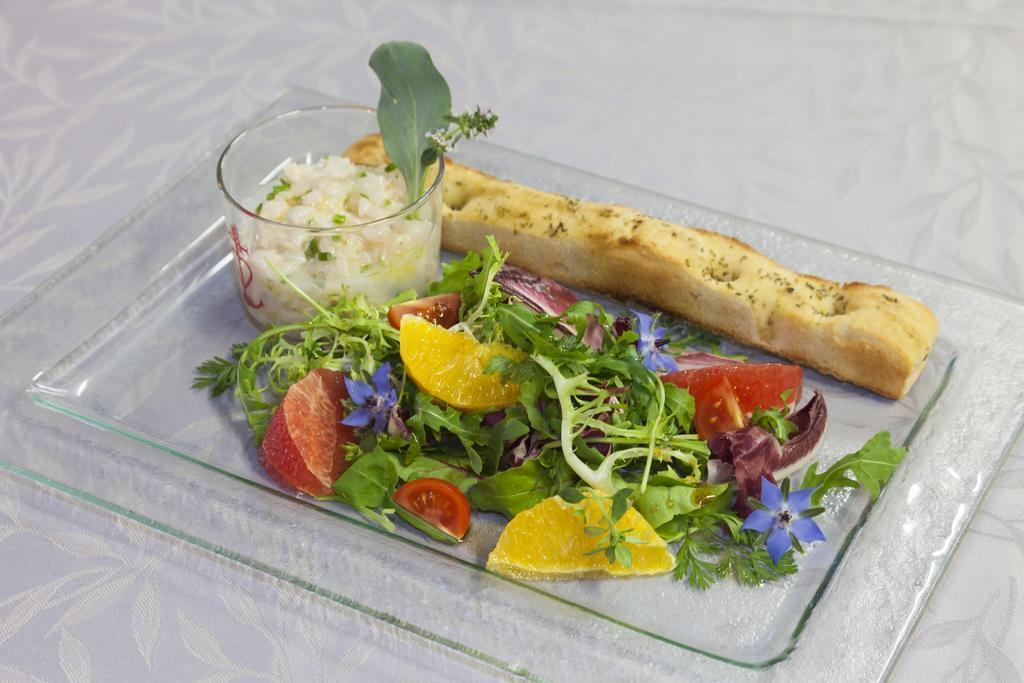 Logis Hotel Restaurant Le Flamant Rose Camargue Albaron Zewnętrze zdjęcie