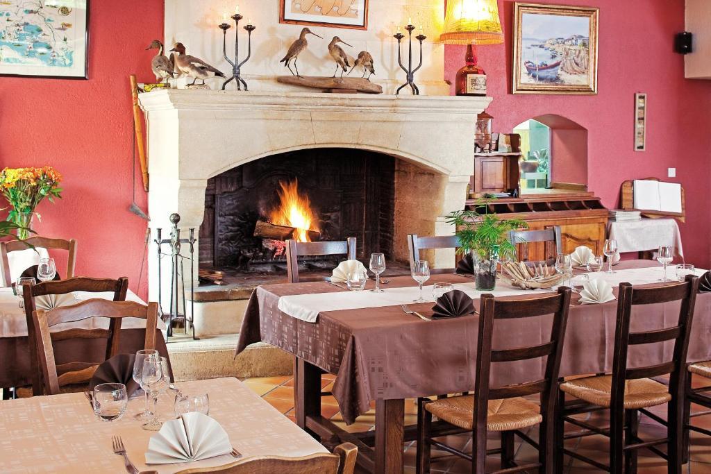Logis Hotel Restaurant Le Flamant Rose Camargue Albaron Zewnętrze zdjęcie